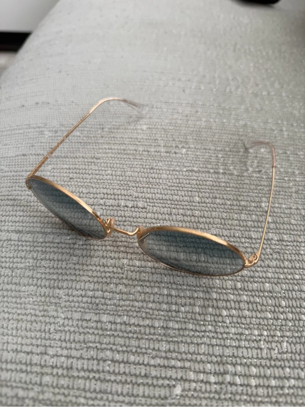 Ray-Ban Oval RB1970 001/GA 54 Arista Clear Gradient Blue Gold Frame Sunglasses